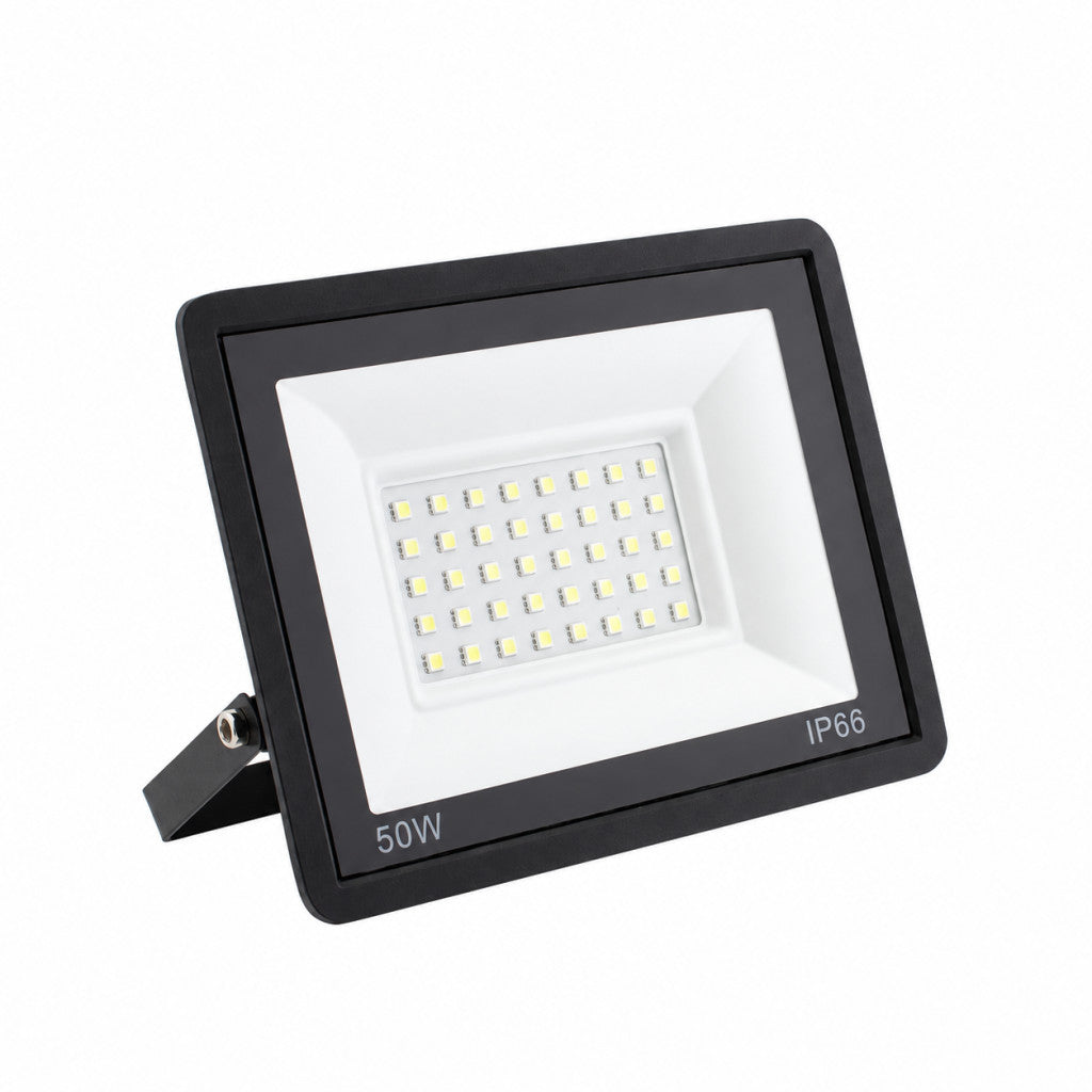 50 W-os LED reflektor hideg fehér fénnyel, IP66